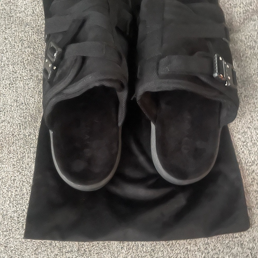 never worn - Picture 2 of 4